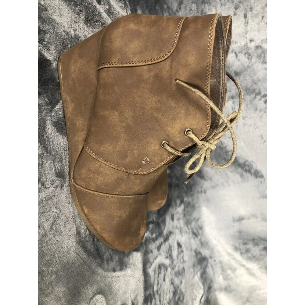 Natural Reflections ￼Wedge Shoe Women’s Brown Lace Boot Size 8 1/2